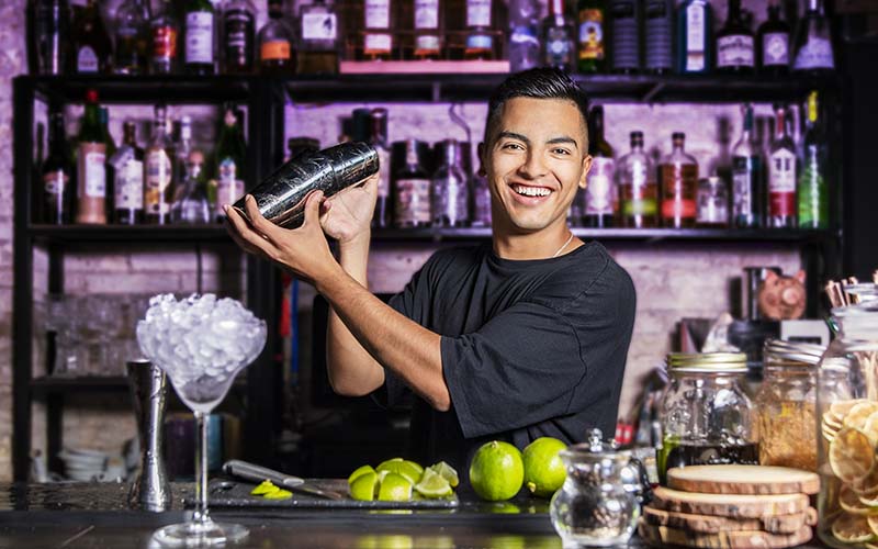 CORSO GRATUITO – BARMAN – 150 ore